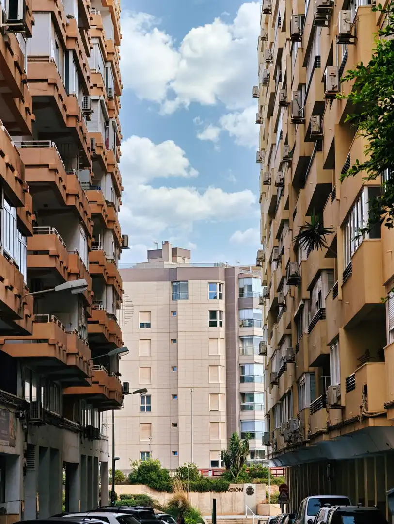 Vista exterior de Estudi en venda en Almería amb Aire condicionat, Calefacció i Terrassa