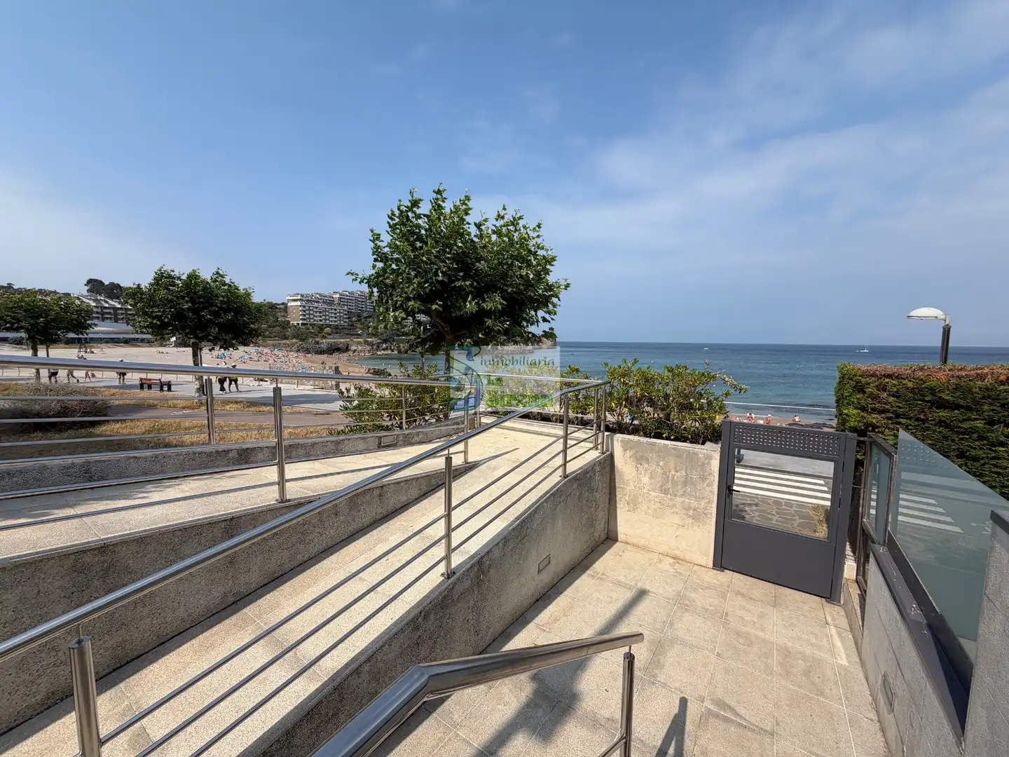 Terraza de Piso en venta en Castro-Urdiales con Calefacción, Terraza y Piscina