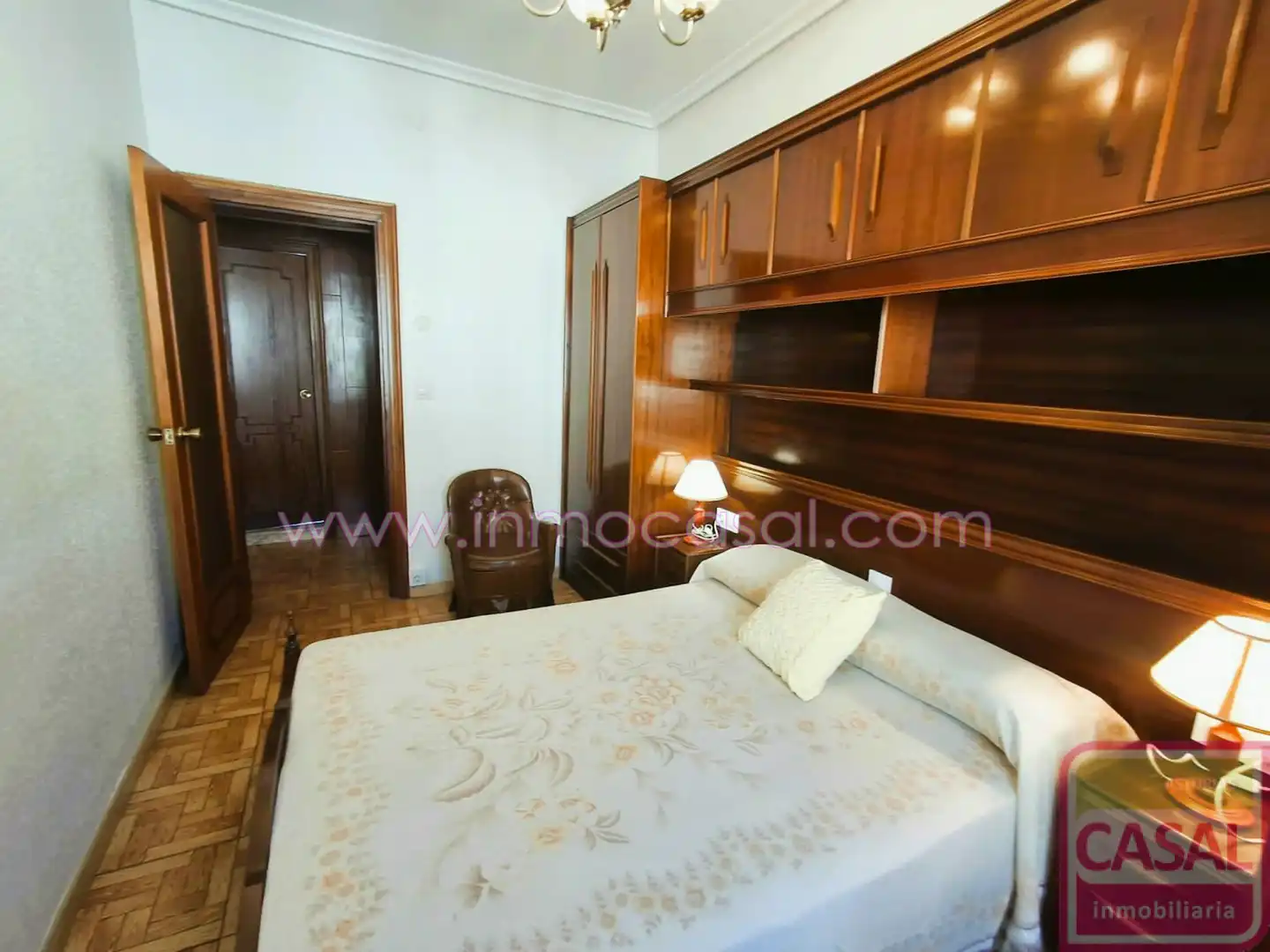 Schlafzimmer von Wohnung zum Verkauf in Castrillón mit Möbliert