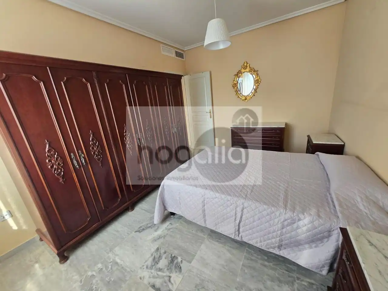 Bedroom of Flat for rent in Sevilla  with Air Conditioner, Terrace and Swimming Pool