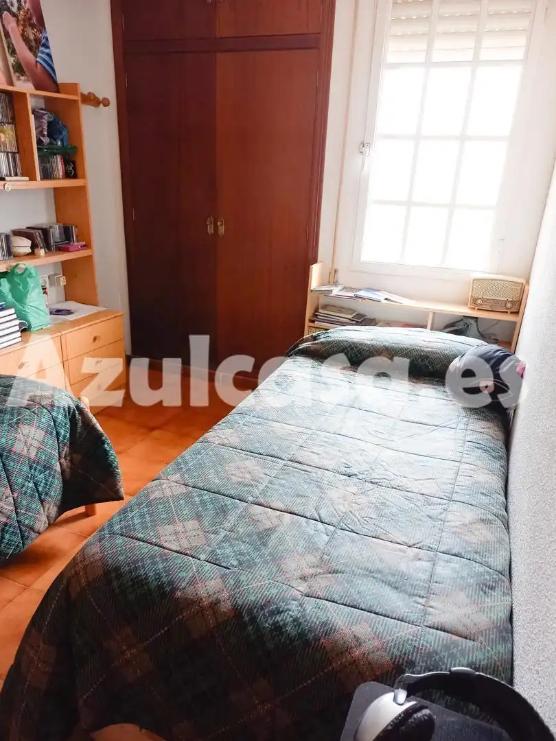 Dormitori de Casa adosada en venda en Alicante / Alacant amb Aire condicionat, Terrassa i Traster