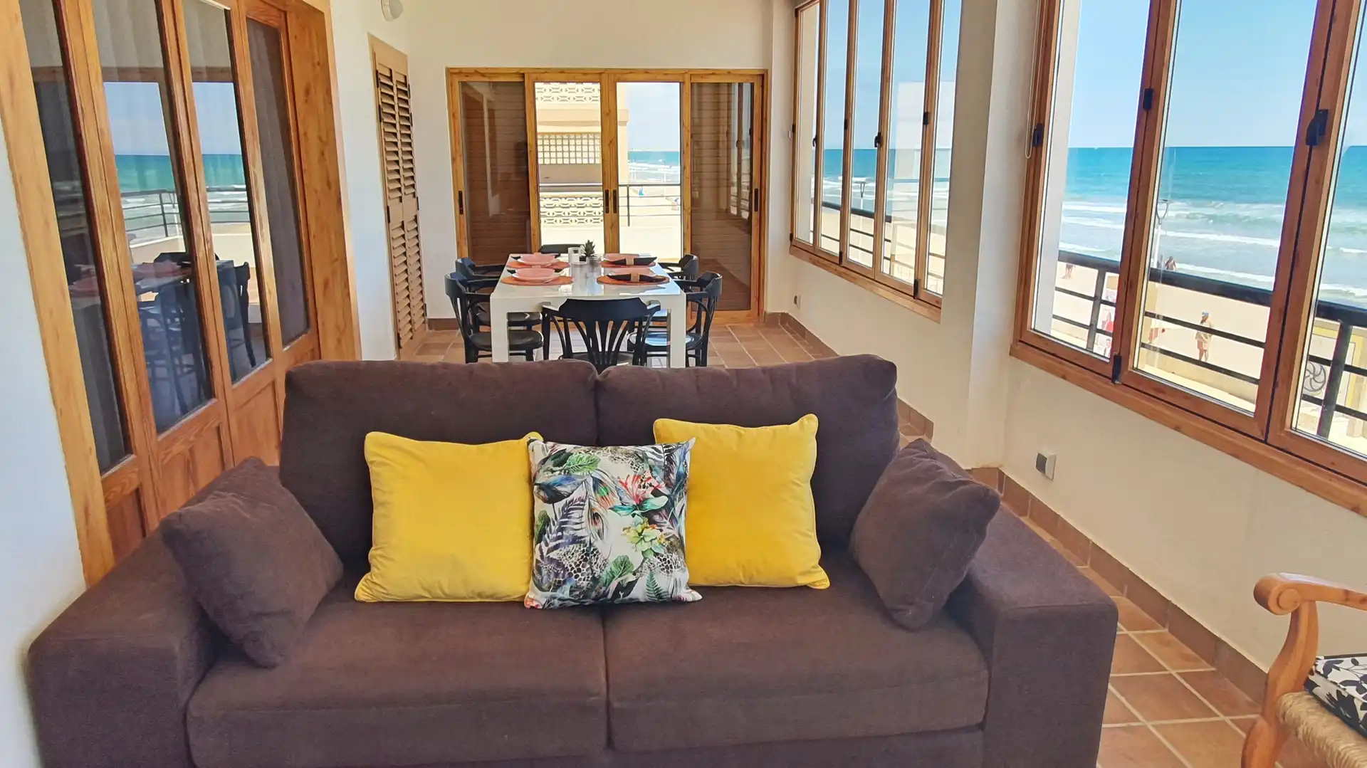 Sala de estar de Apartamento de alquiler en Miramar con Aire acondicionado, Terraza y Amueblado