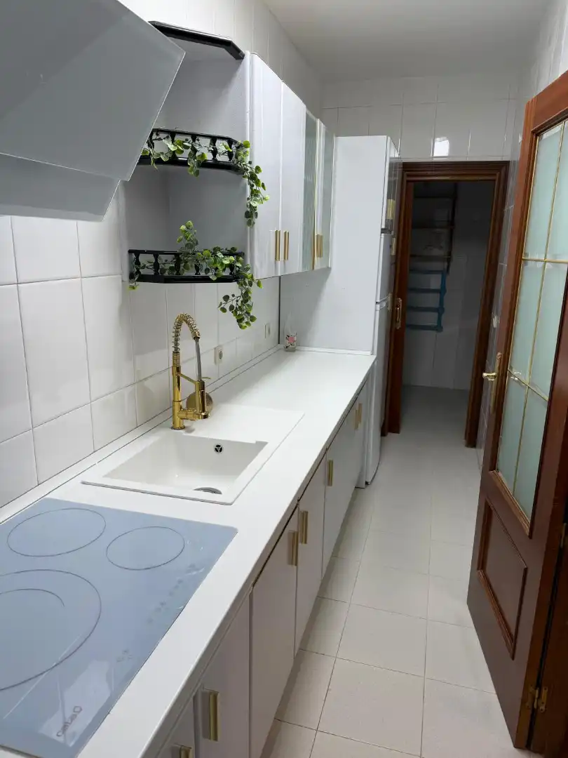 Cocina de Casa o chalet en venta en Navamorcuende con Calefacción, Terraza y Amueblado