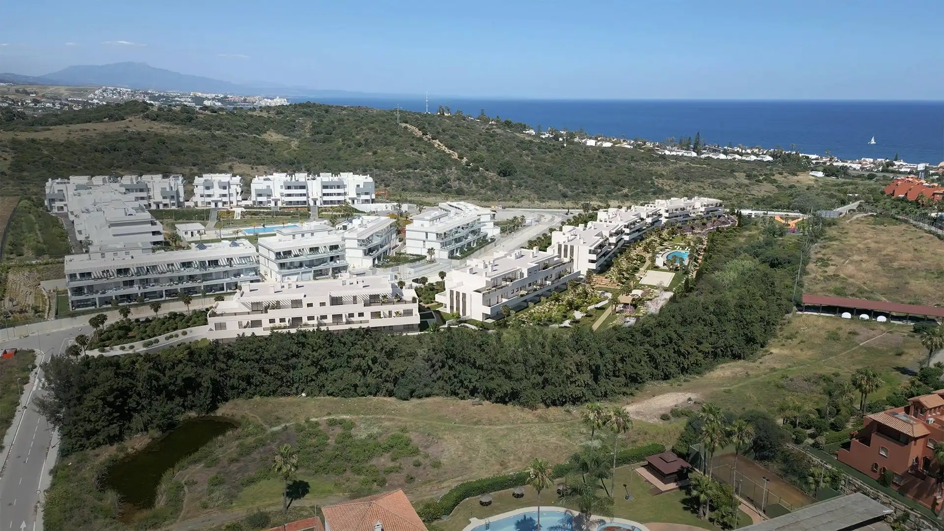 Vista exterior de Planta baixa en venda en Estepona amb Aire condicionat, Calefacció i Terrassa