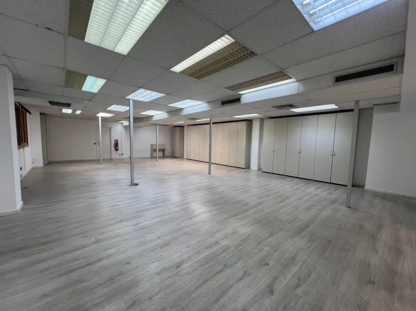 Office for rent in  Logroño  with Heating