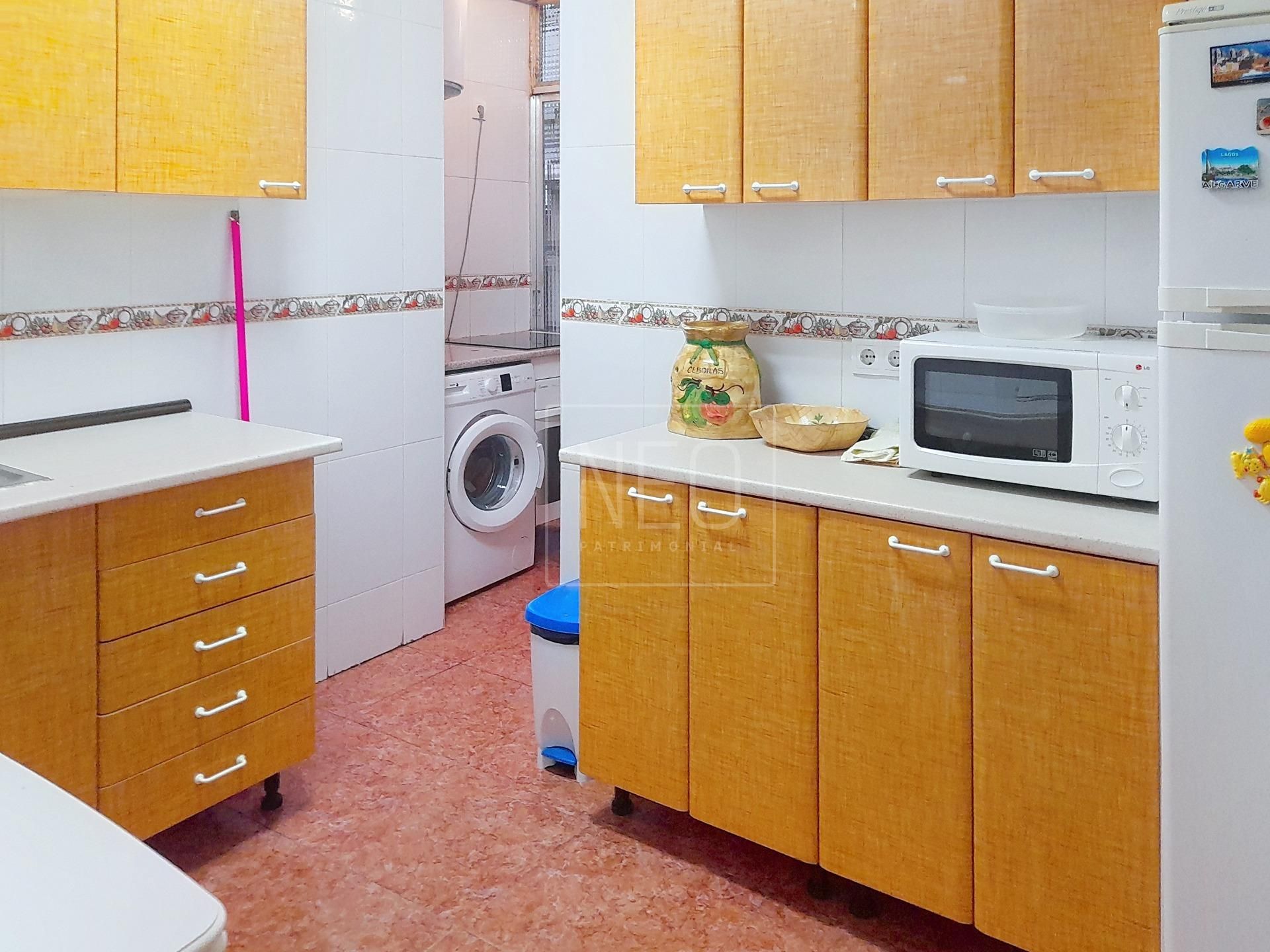 Kitchen of Planta baja for sale in Parla  with Heating