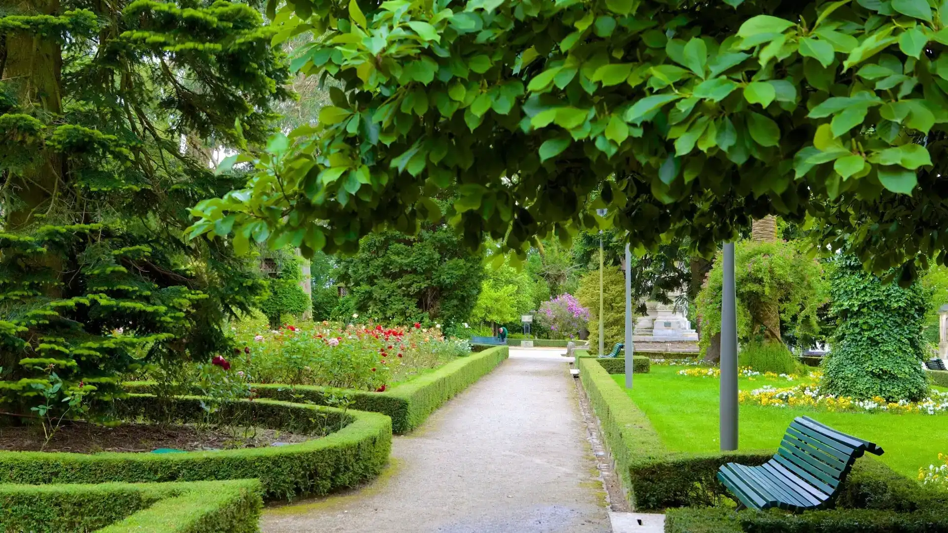 Jardí de Casa adosada en venda en Santiago de Compostela  amb Piscina i Balcó