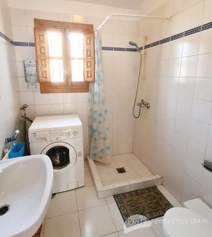 Bathroom of Houses for sale in Cómpeta  with Air Conditioner, Private garden and Swimming Pool