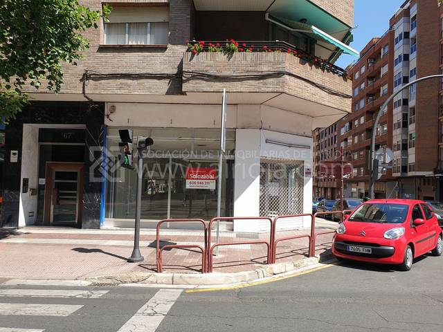 Local comercial en Alquiler en Logroño - Calle General Vara de Rey Ingeniero Pino en Jesuitas