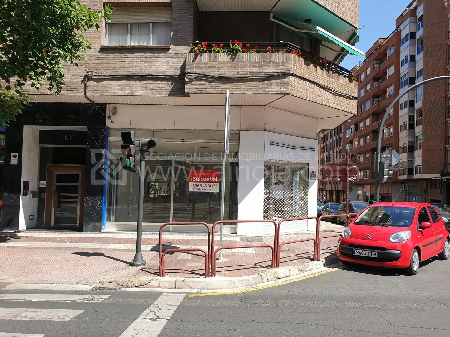 Business premises to rent in Logroño - Calle General Vara de Rey Ingeniero Pino y Amorena