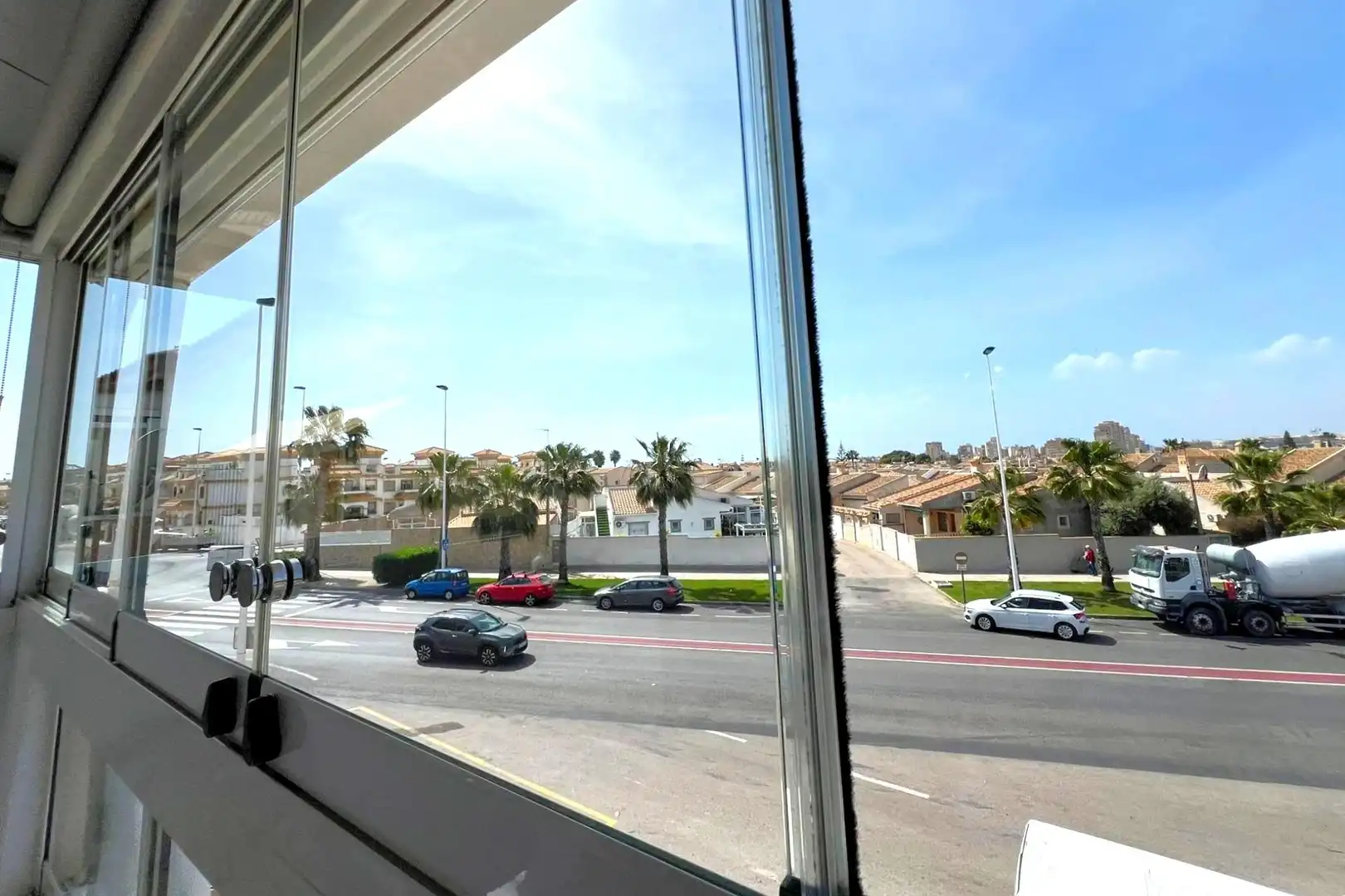 Vista exterior de Àtic en venda en Torrevieja amb Aire condicionat, Calefacció i Moblat