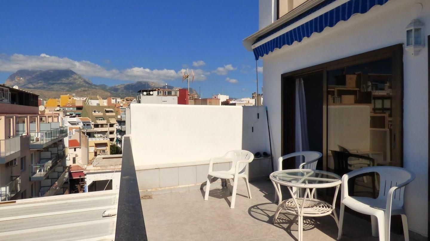 Terraza de Piso en venta en Benidorm con Amueblado