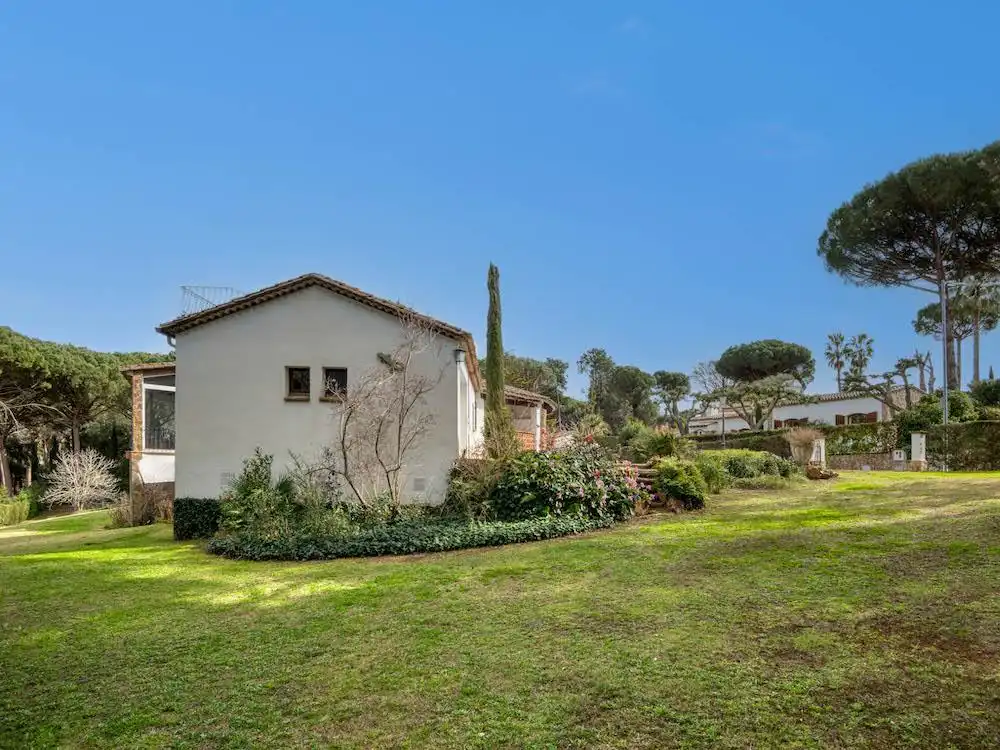 Chalet con jardín en venta en Golf Costa Brava, imagen 7
