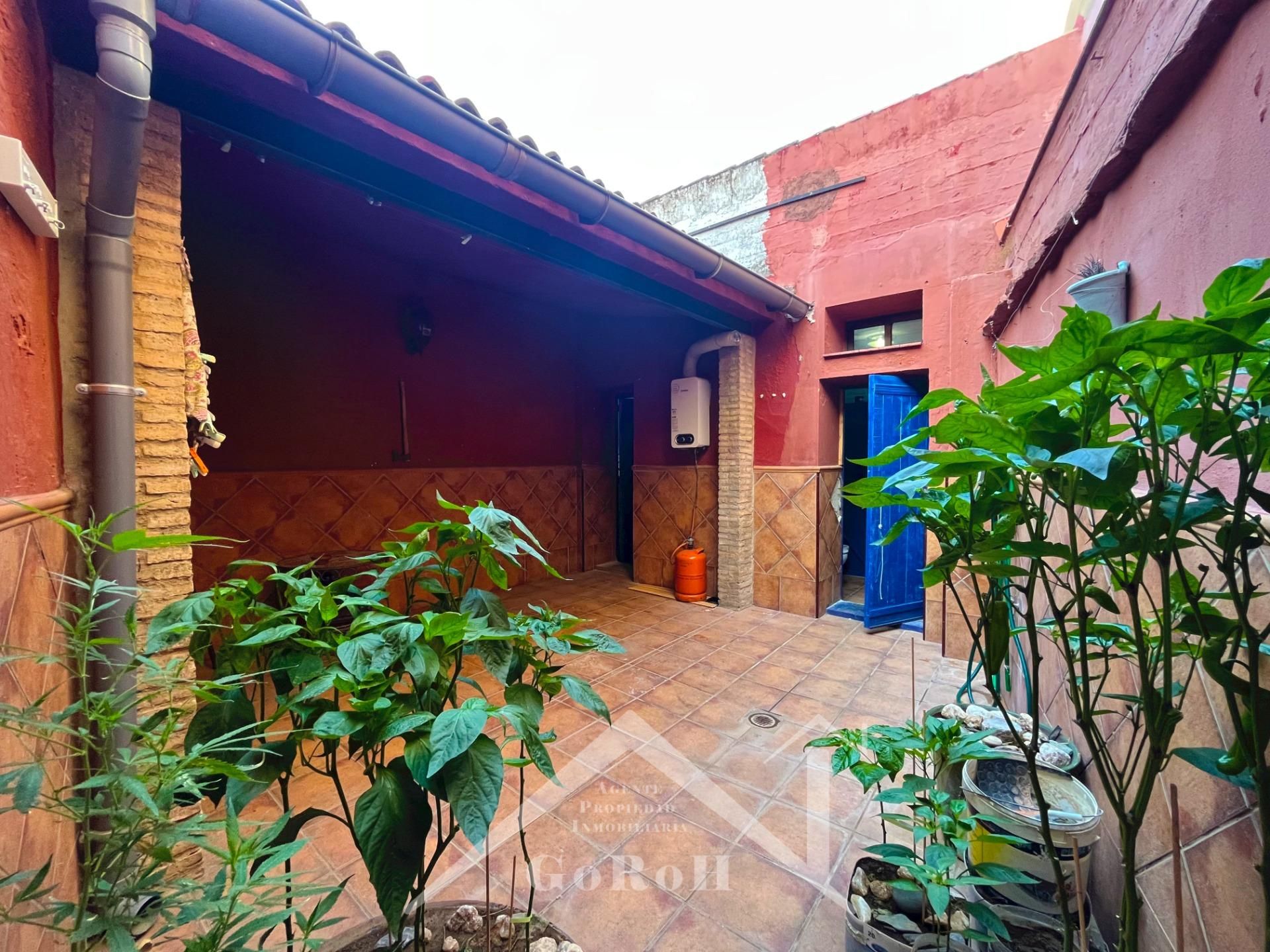 Terrassa de Casa adosada en venda en Almadén de la Plata amb Balcó