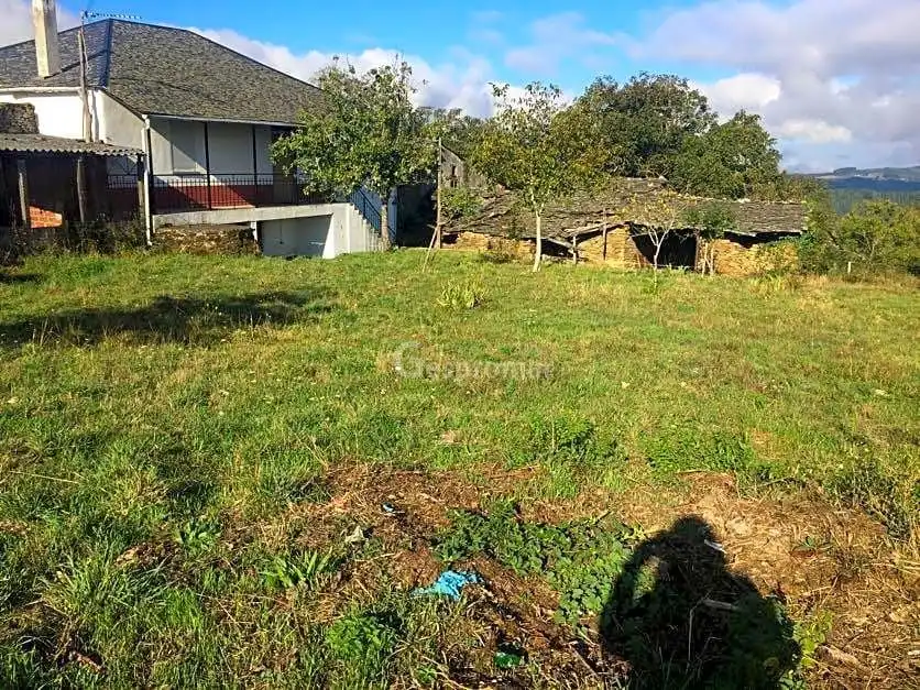Finca rústica en venta en Ribas de Sil con Jardín privado, Trastero y Amueblado