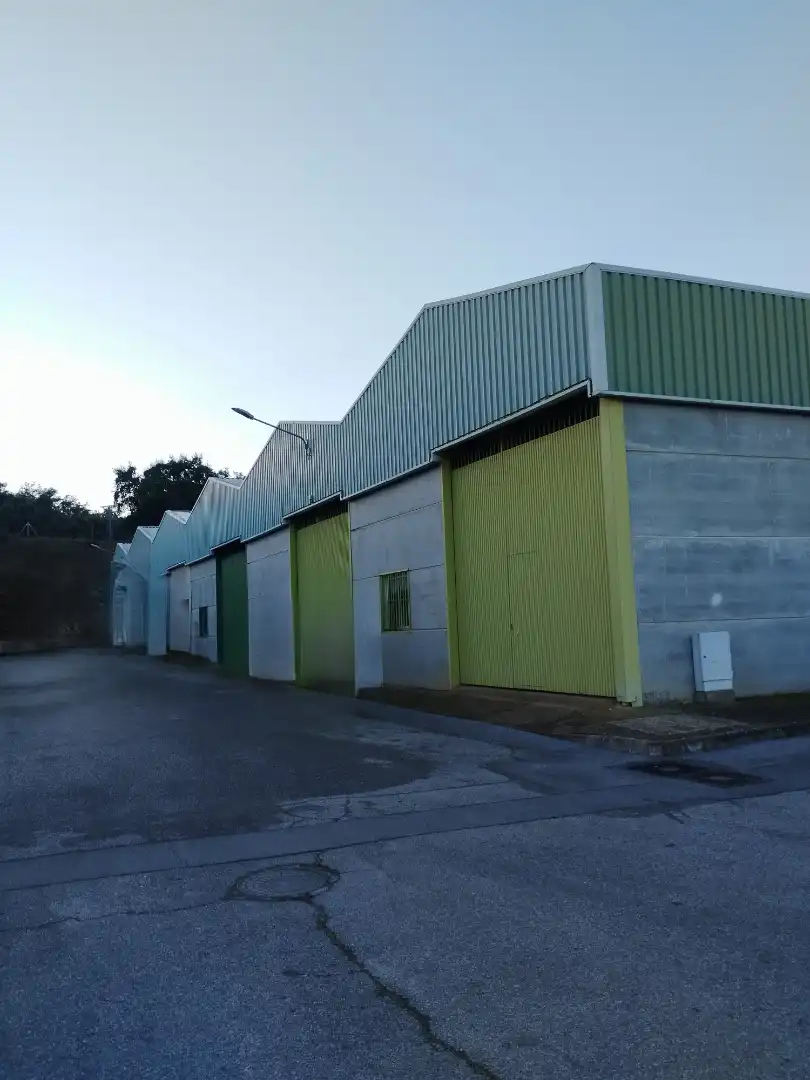 Vista exterior de Nau industrial en venda en Jerez de los Caballeros