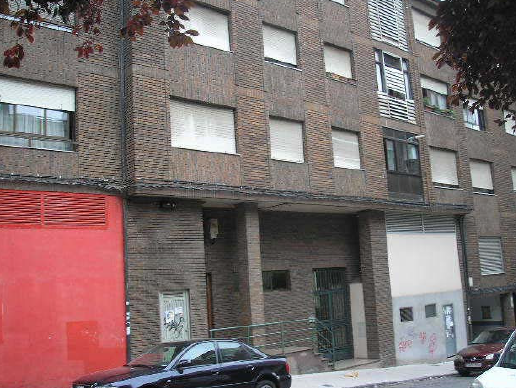 Exterior view of Box room for sale in Ponferrada