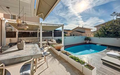 Terrace of House or chalet for sale in Sitges  with Air Conditioner, Heating and Private garden