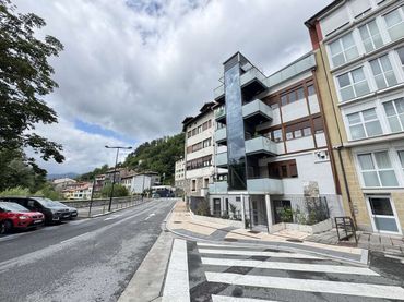 Local commercial à vendre à Bergara