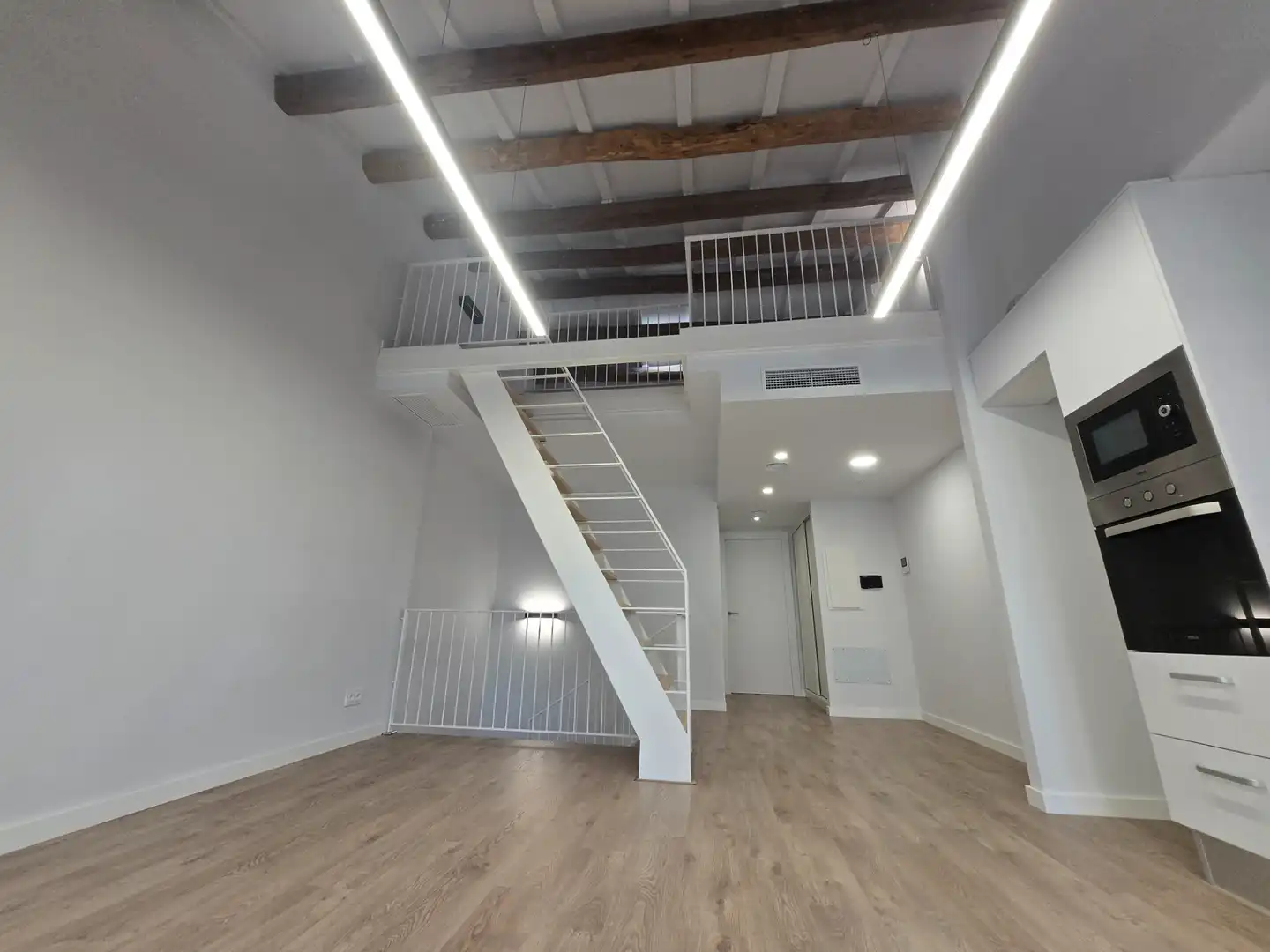 Apartament amb balcó de lloguer a Centre, imagen 7