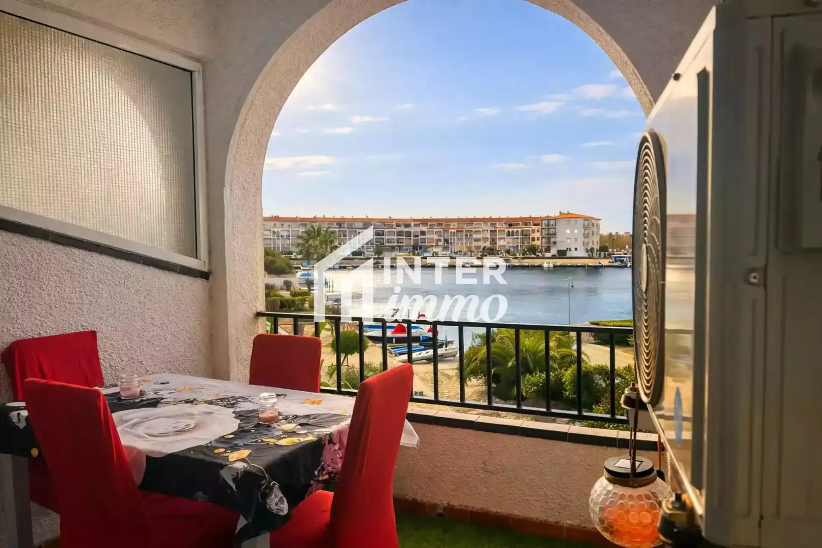 Wohnungen zum Verkauf in Empuriabrava mit Klimaanlage, Terrasse und Möbliert