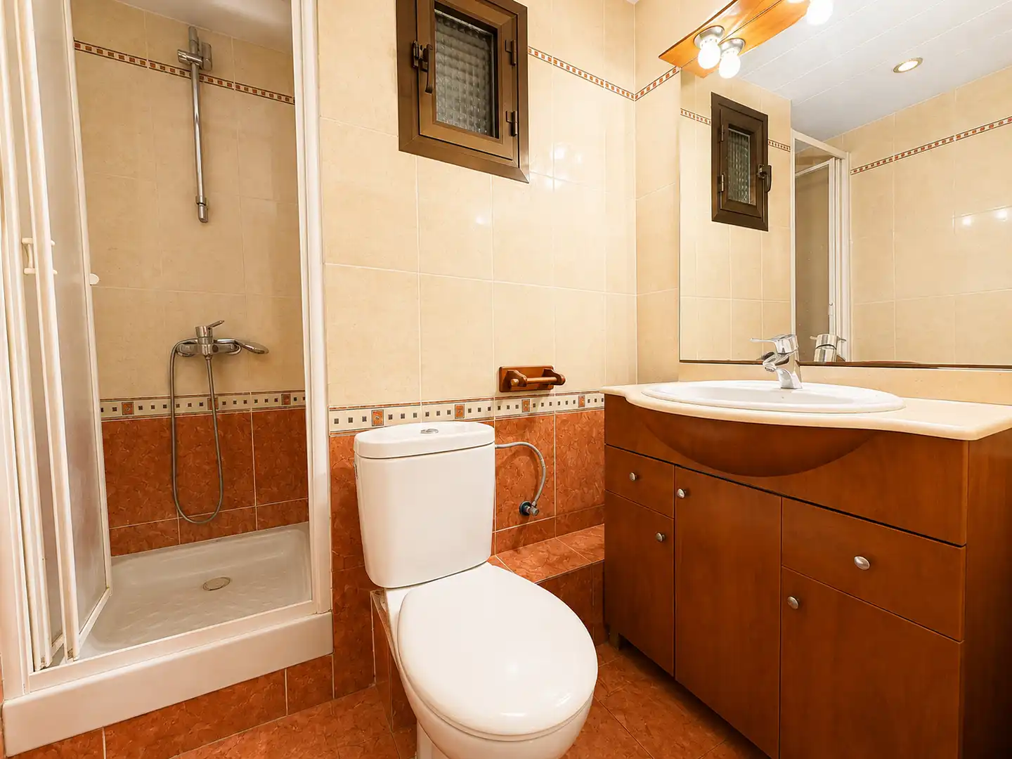 Baño de Piso en venta en Badalona con Calefacción