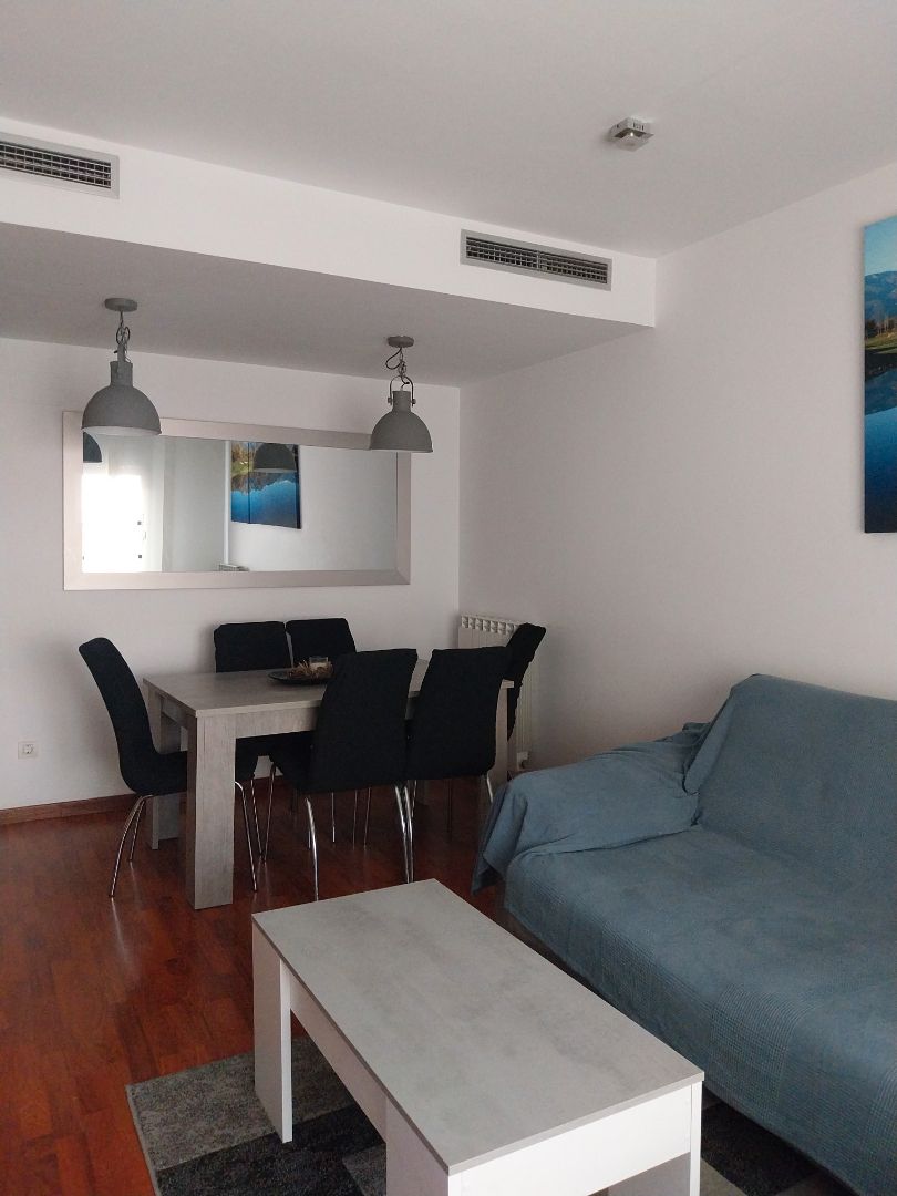 Comedor de Piso en venta en Girona Capital con Aire acondicionado, Calefacción y Horno