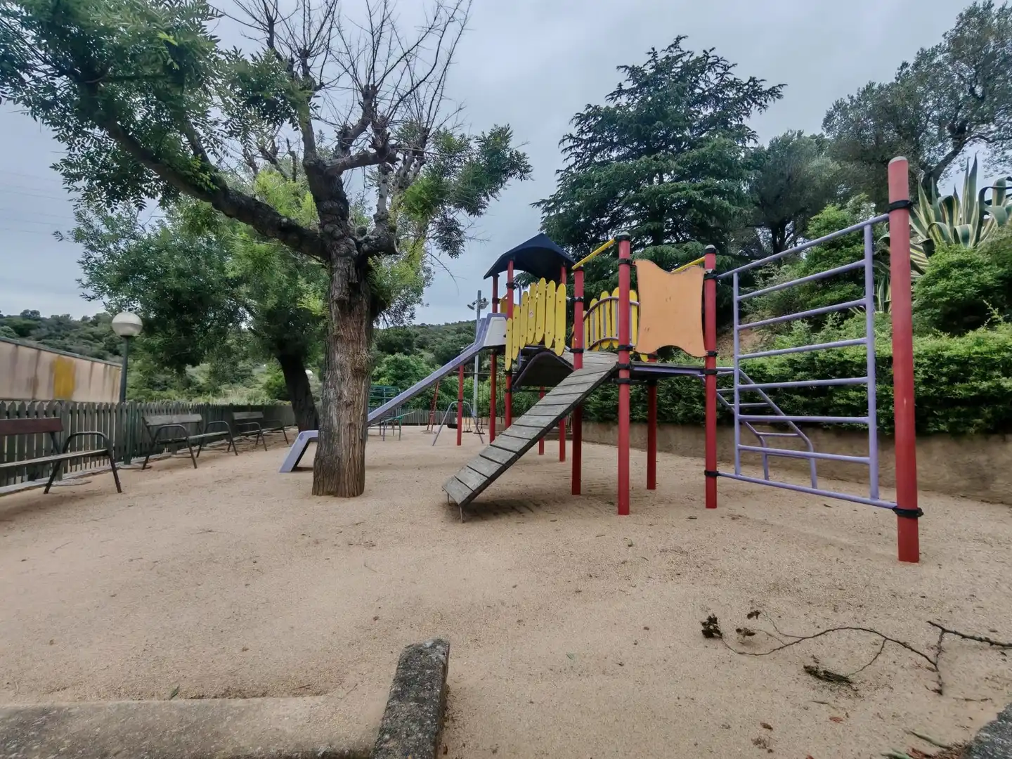 Parking de Casa o chalet para compartir en Montcada i Reixac con Aire acondicionado, Calefacción y Amueblado