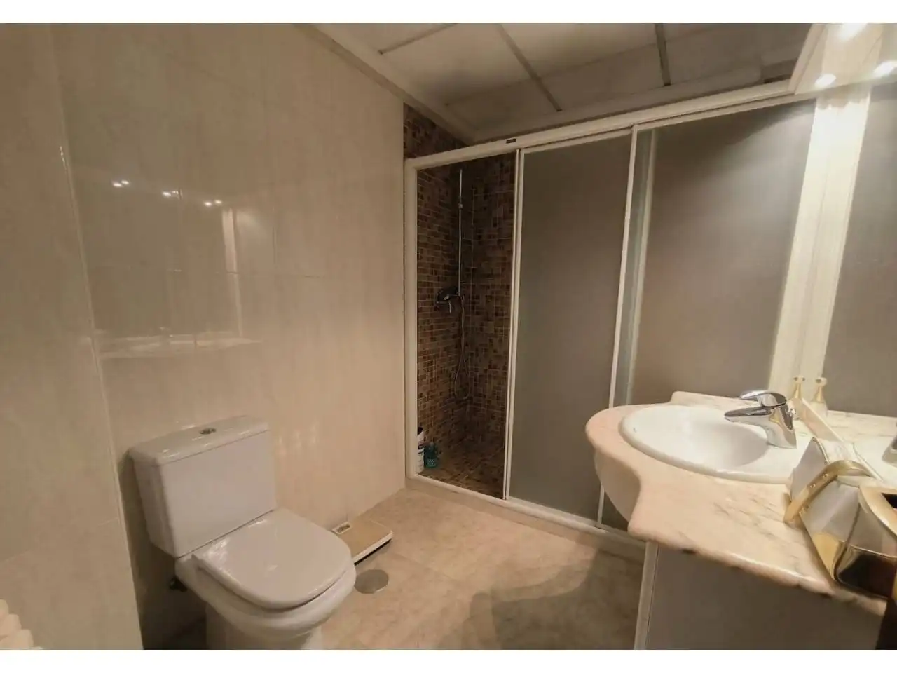 Flat with terrace for sale in Feria, imagen 19