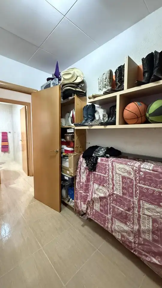 Habitación de Planta baja en venta en Mataró con Aire acondicionado