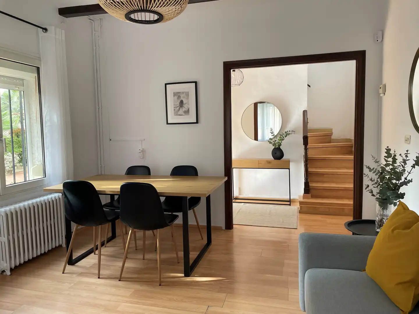 Einfamilien-Reihenhaus zur Miete in Carrer Mossèn Jacint Verdaguer, Centre