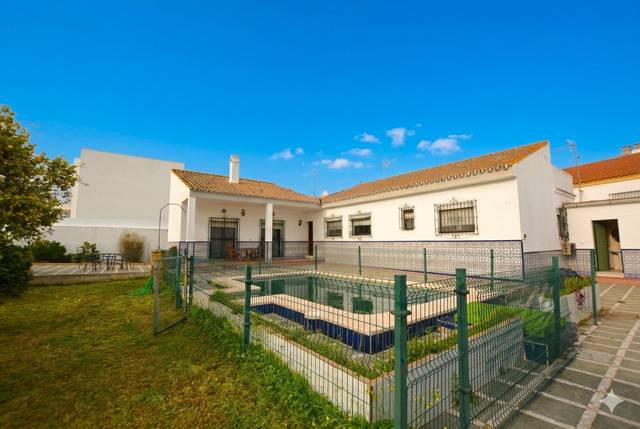 Casa-chalet en Venta en Avenida Juan Diego