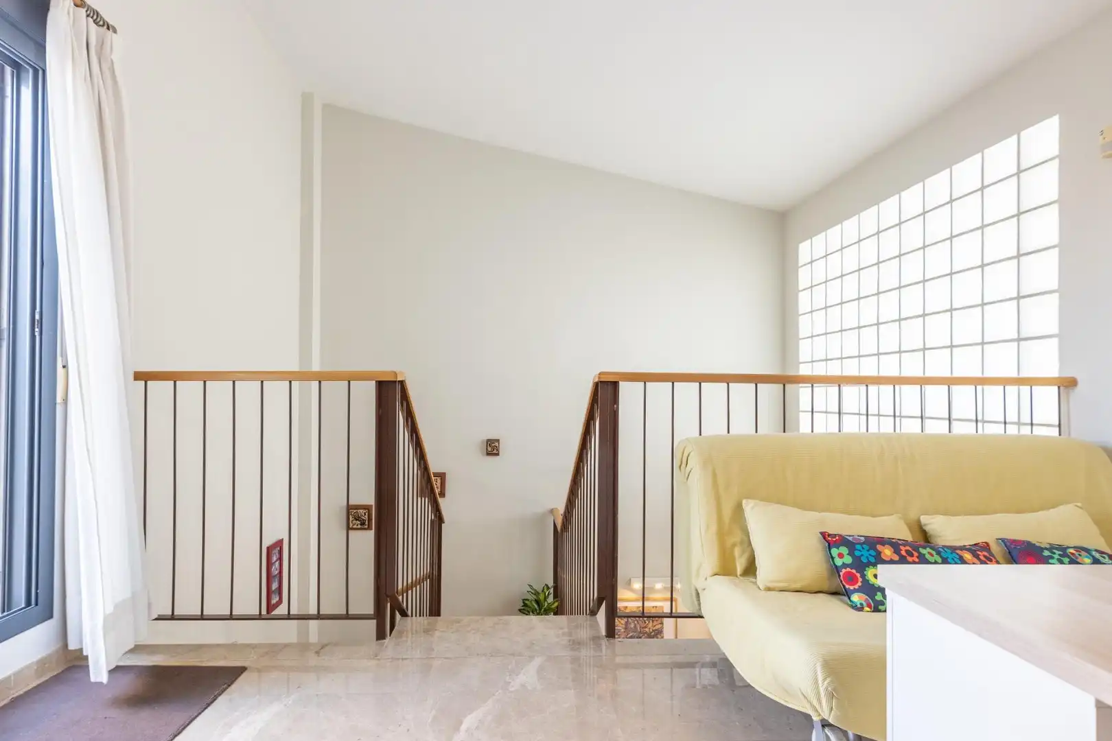 Wohnzimmer von Dachboden zum Verkauf in Foios mit Klimaanlage, Heizung und Terrasse