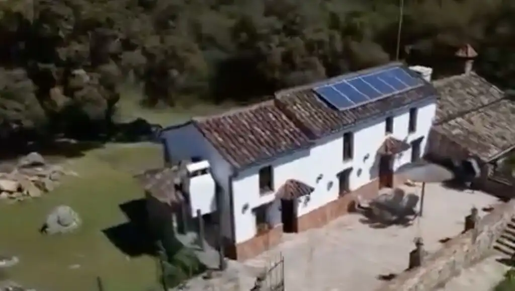 Casa rústica amb piscina en venda a Cortes de la Frontera, imagen 13