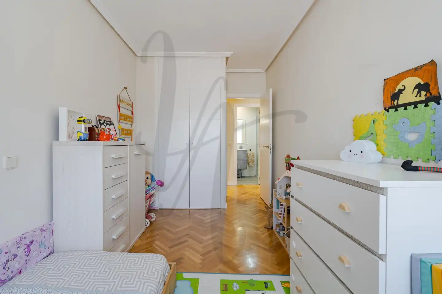 Schlafzimmer von Wohnung zum Verkauf in Madrid mit Klimaanlage, Heizung und Parkett