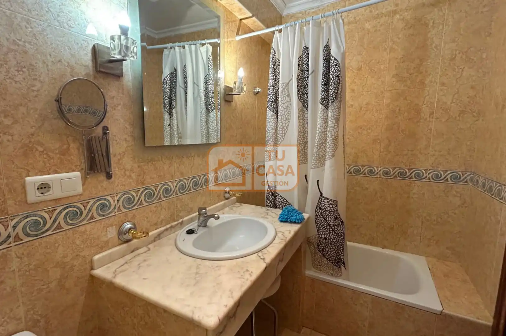 Wohnung zur Miete in Calle Diego María Crehuet, Casco Antiguo