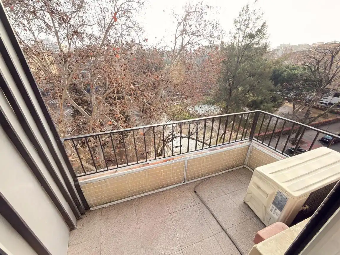 Balcony of Flat for sale in Zaragoza  with Air Conditioner, Heating and Furnished