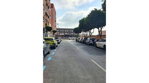 Foto 3 de Piso en venta en Calle Juan de la Encina, Nueva Andalucía, Almería Capital