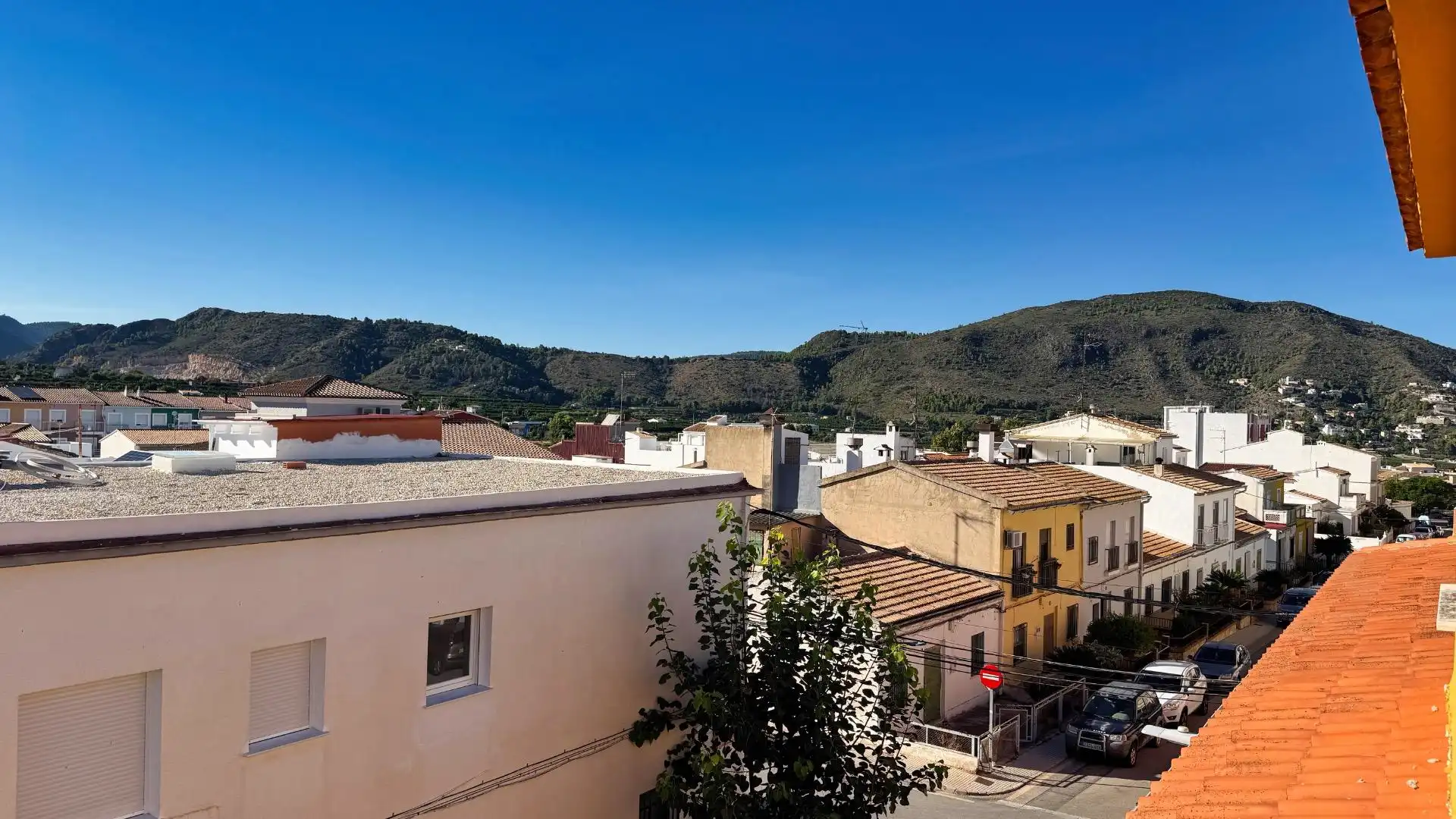 Casa aparellada amb terrassa en venda a Pego, imagen 18