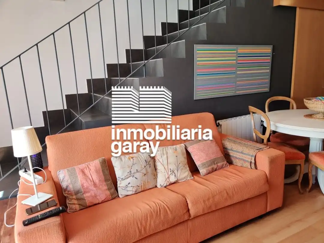 Vista exterior de Dúplex en venta en Villarcayo de Merindad de Castilla la Vieja con Calefacción