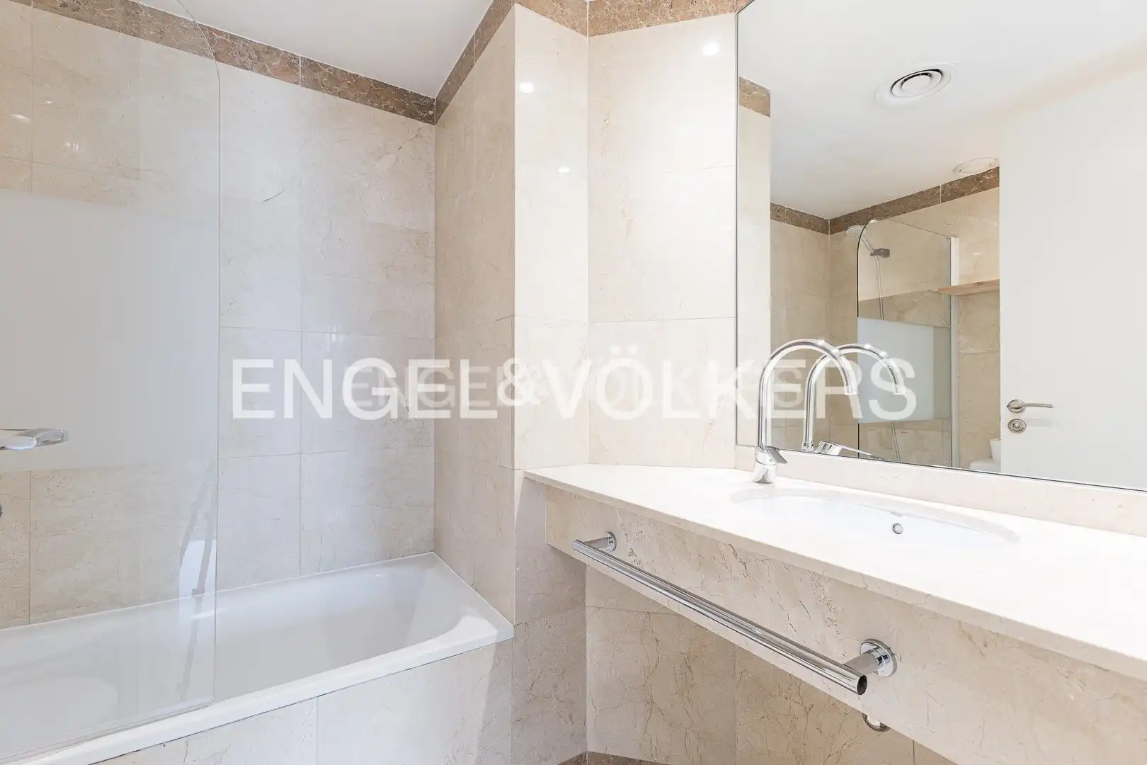 Flat with terrace for sale in Sant Martí, imagen 30
