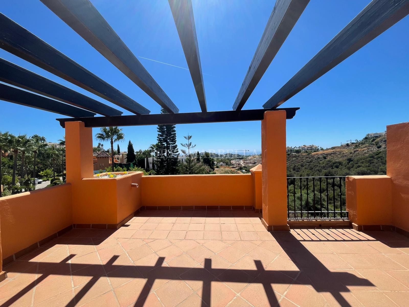 Terrace of Single-family semi-detached for sale in Benahavís  with Air Conditioner, Private garden and Terrace