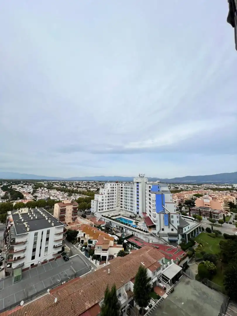 Vista exterior de Estudio en venta en Empuriabrava