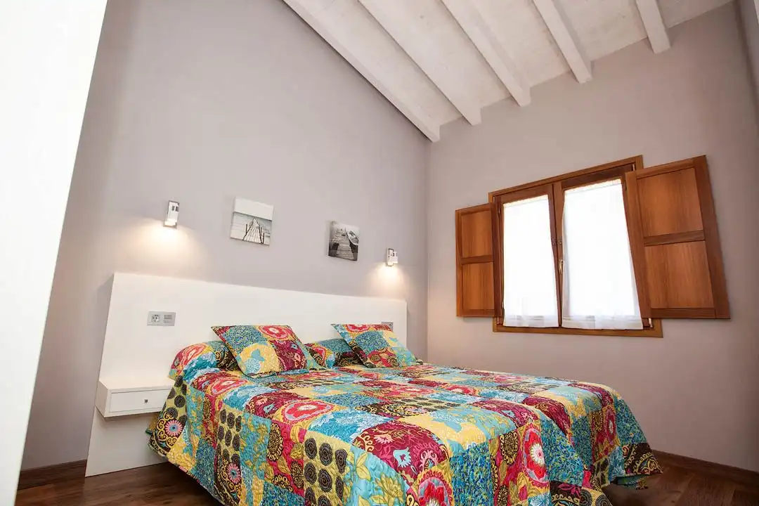 Habitación de Casa o chalet en venta en Parres con Jardín privado, Trastero y Piscina