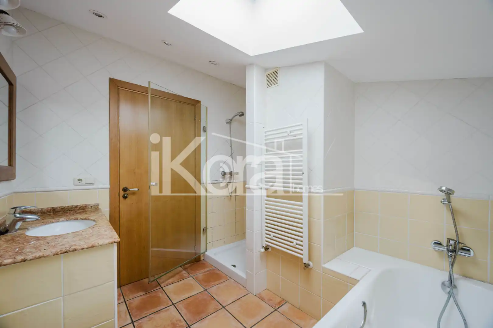 Baño de Casa adosada en venta en Bergara con Calefacción, Jardín privado y Parquet
