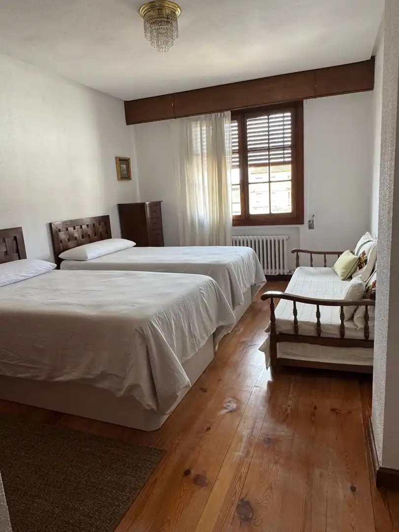 Dormitori de Casa o xalet en venda en Madrigal de las Altas Torres amb Calefacció