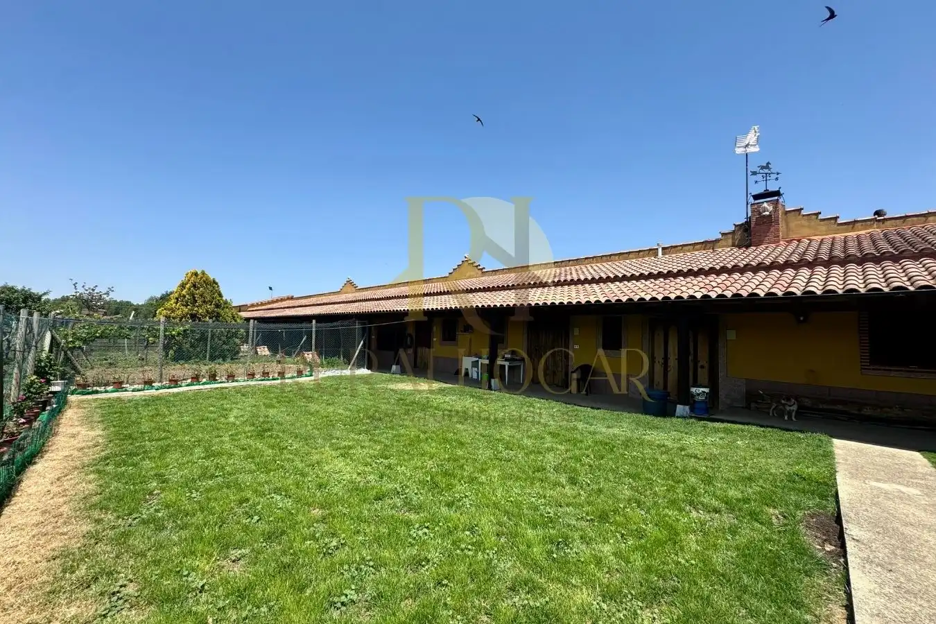 Vista exterior de Casa o chalet en venta en Valdepolo con Calefacción, Jardín privado y Terraza