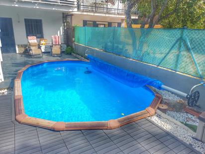 Piscina de Casa adosada en venda en El Escorial amb Terrassa, Piscina i Balcó