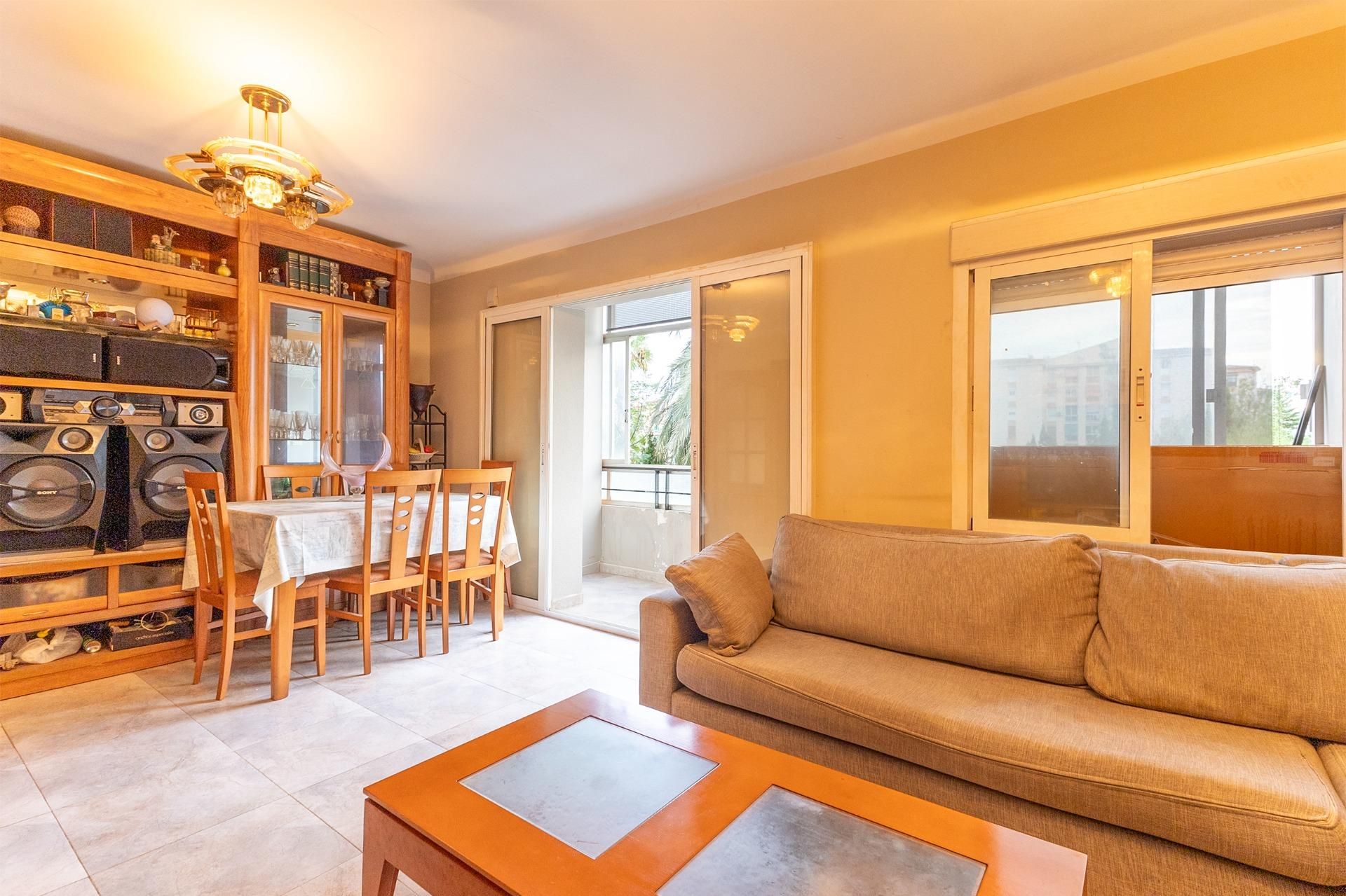 Living room of Flat for sale in Alicante / Alacant  with Air Conditioner and Balcony