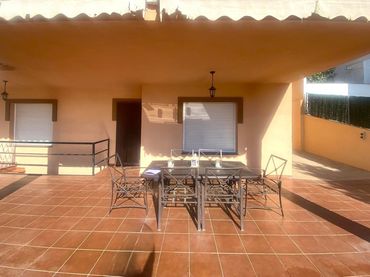 Detached house for sale in Este
